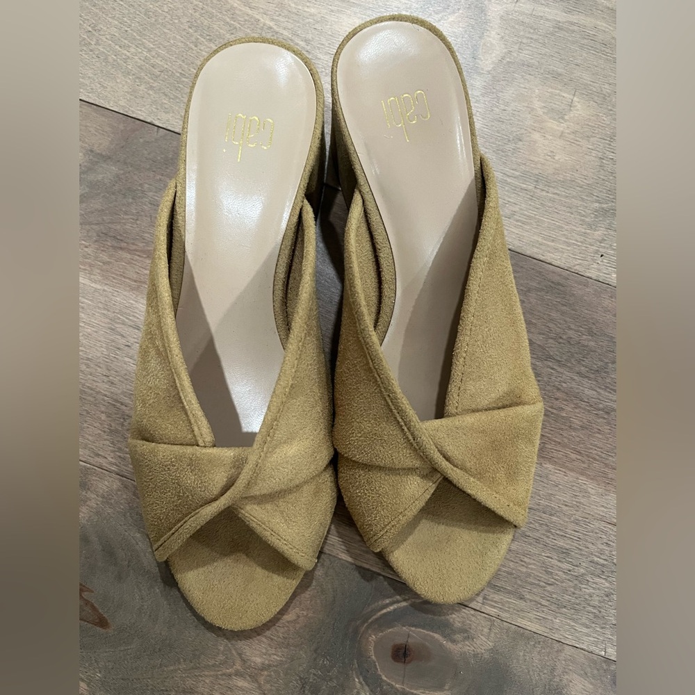 Cabi yellow mustard marigold faux suede slides size 7